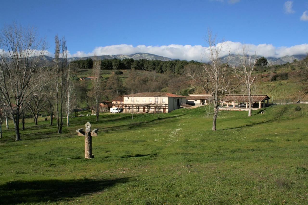 Casa Rural - Complejo El Tejar De Las Canadas Candeleda Exterior photo